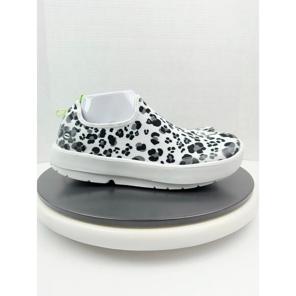Oofos OOmg EeZee Womens Sz 10 Black White Leopard Print Recovery Comfort Shoes - Picture 5 of 10